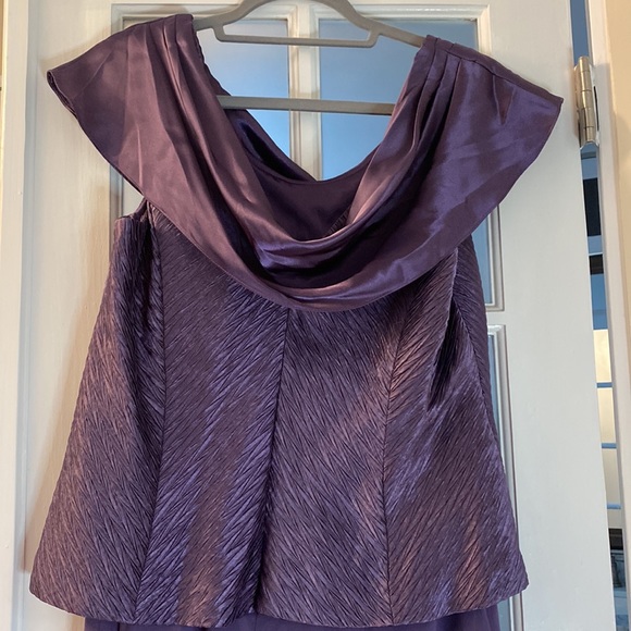 Purple dress - Picture 6 of 12